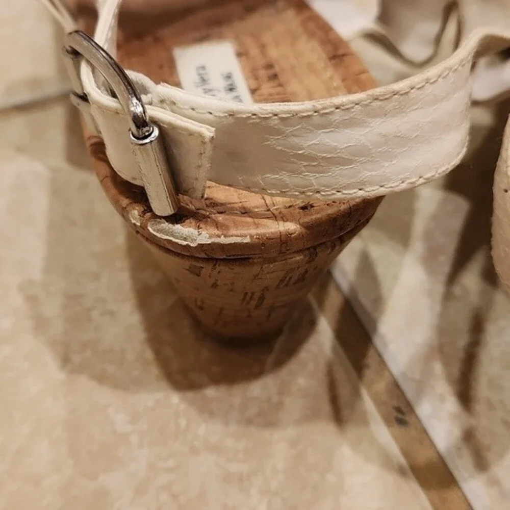 Simply Vera Vera Wang Brown Wedge Sandals w/ Bejeweled White Straps Size 10